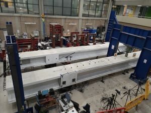 Experimenteel onderzoek prefab-liggerbruggen